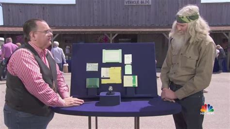 Watch 'Antiques Roadshow' man fall in disbelief at what 9 